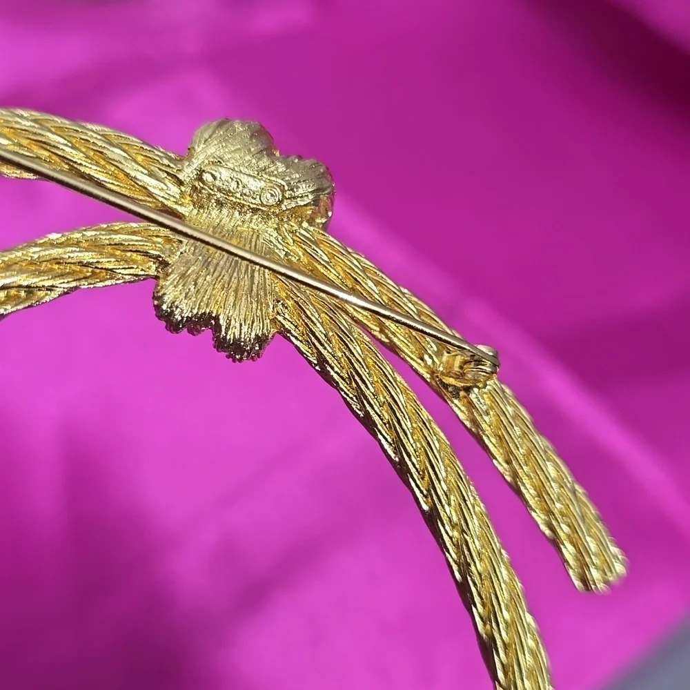 Vintage Christian Dior twisted rope brooch. Signed gold plated authentic pin. - Picture 2 of 2